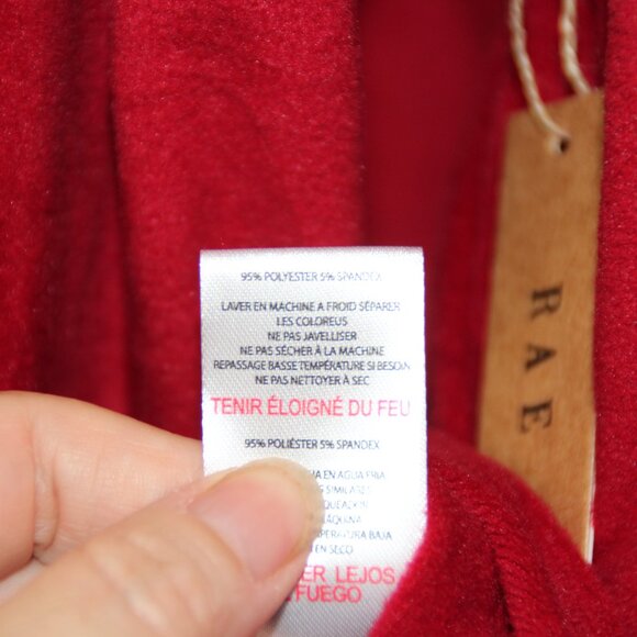 Rae Dunn Women’s Red “BELIEVE” Fleece PJ Set With Drawstring Sweatpants Sz M NWT - Picture 8 of 8